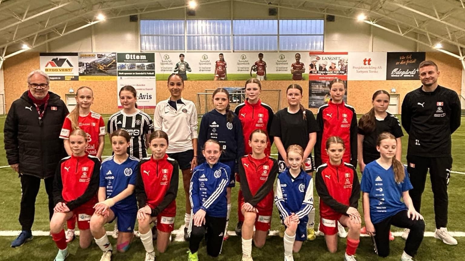 Trening for jenter på tvers av klubbtilhørighet